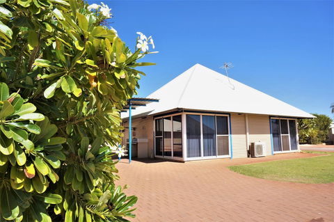 Osprey Holiday Village Unit 120 - Plenty Of Room For A Large Family - Accommodation ACT 18