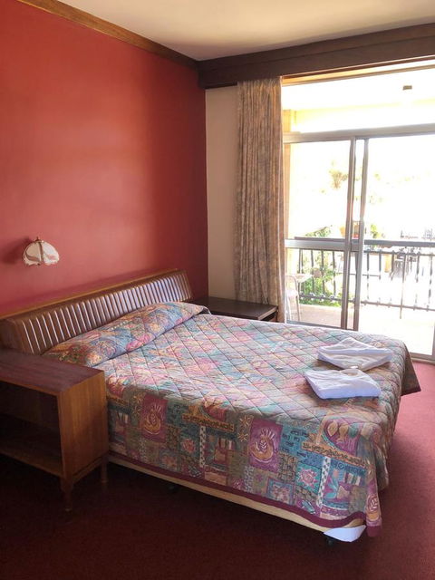 Kambalda Hotel - Accommodation ACT 12