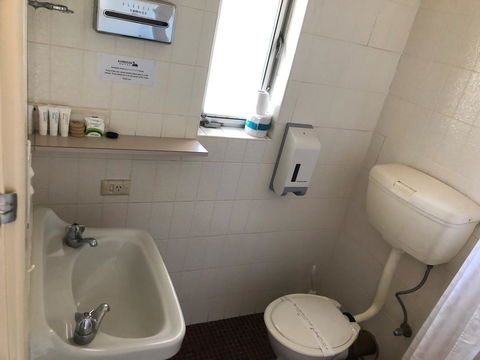 Kambalda Hotel - Accommodation ACT 5