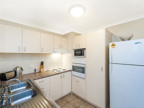 James On The Park - Executive Escapes - Accommodation ACT 21