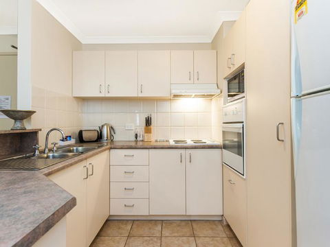 James On The Park - Executive Escapes - Accommodation ACT 17