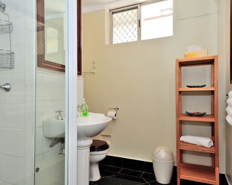 Mollies - Central Fremantle 1 Bedroom Apartment - Accommodation ACT 4