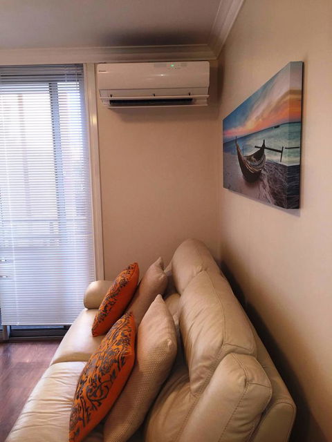 Mollies - Central Fremantle 1 Bedroom Apartment - Accommodation ACT 8