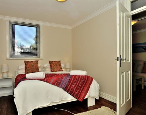 Mollies - Central Fremantle 1 Bedroom Apartment - Accommodation ACT 6