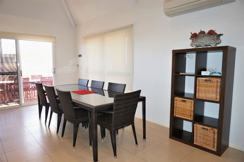 Osprey Holiday Village Unit 104 - Accommodation ACT 5