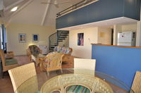 Osprey Holiday Village Unit 102 - Relax and unwind in the large spa bath