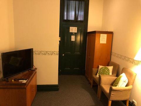 The Palace Hotel - Accommodation ACT 1