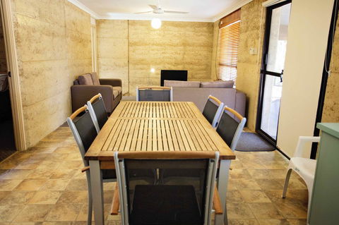 Hopetoun Motel & Chalet Village - Accommodation ACT 40