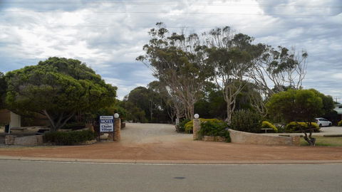 Hopetoun Motel & Chalet Village - Accommodation ACT 12