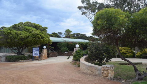 Hopetoun Motel & Chalet Village - Accommodation ACT 13