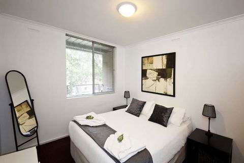 Cunningham Terrace 8 - Accommodation ACT 1