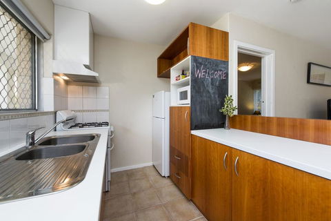 Townshend Rd - Accommodation ACT 42