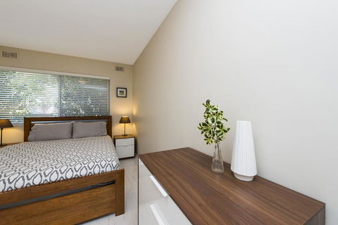 Townshend Rd - Accommodation ACT 23