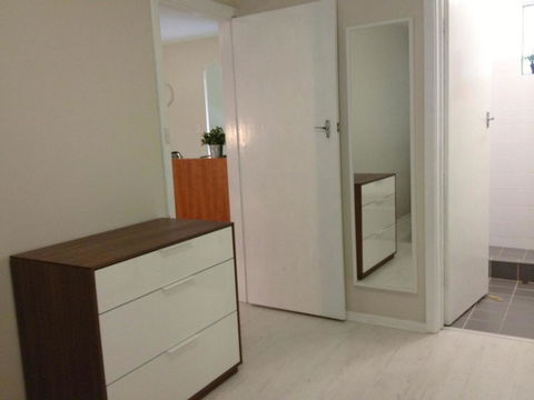 Townshend Rd - Accommodation ACT 15