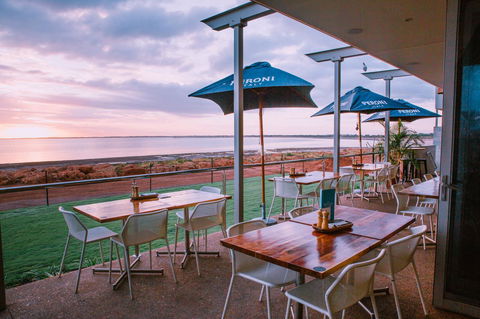 Onslow Beach Resort - Accommodation ACT 4
