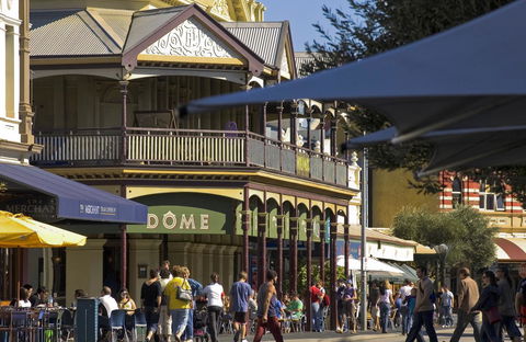 Studio 204 With Harbour, Ocean And Sunset Views From The Balcony - Accommodation ACT 29