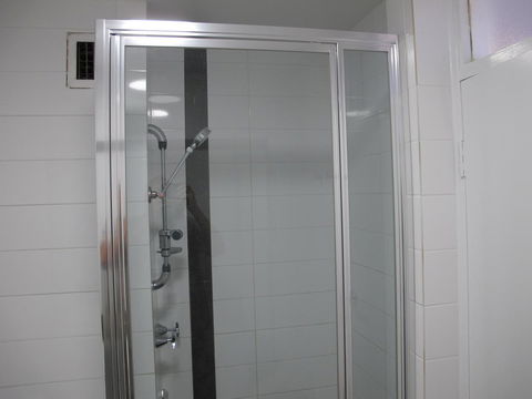 Studio 204 With Harbour, Ocean And Sunset Views From The Balcony - Accommodation ACT 23