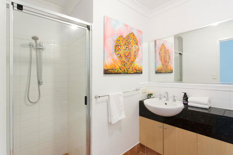 Windows On Pakenham - Accommodation ACT 11