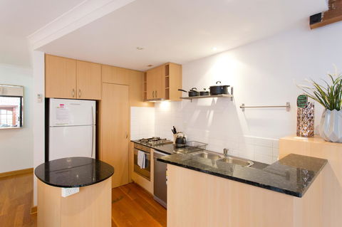 Windows On Pakenham - Accommodation ACT 8