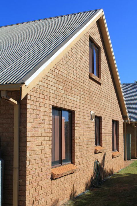 Kestrel Chalets - Accommodation ACT 22
