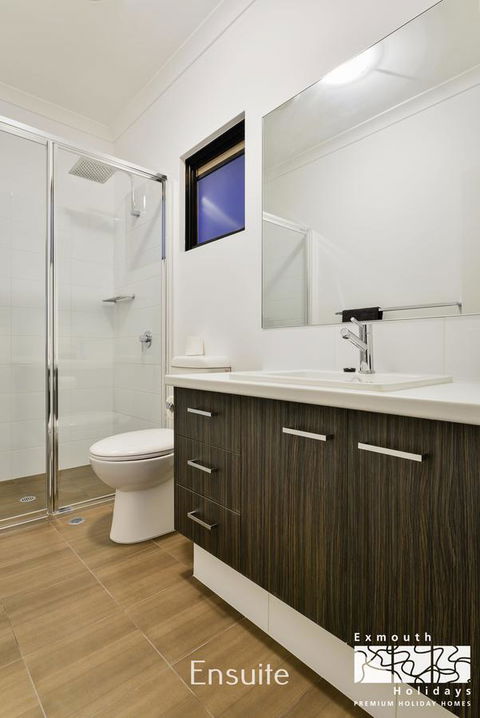 8 Kestrel Place - PRIVATE JETTY & POOL - Accommodation ACT 8