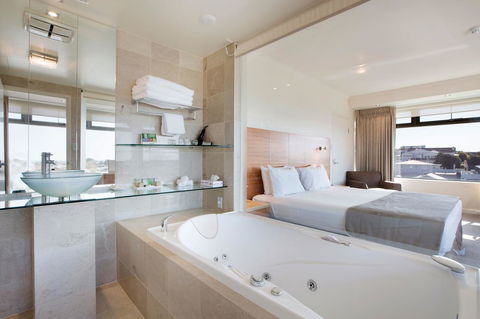 Gateway Hotel By Nightcap Plus - Accommodation ACT 18