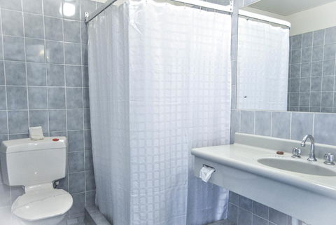 Comfort Inn Devonport - Accommodation ACT 42