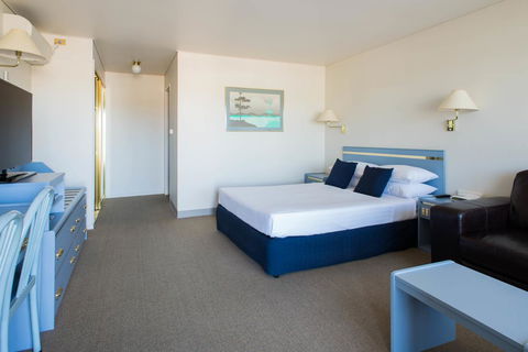 Comfort Inn Devonport - Accommodation ACT 44