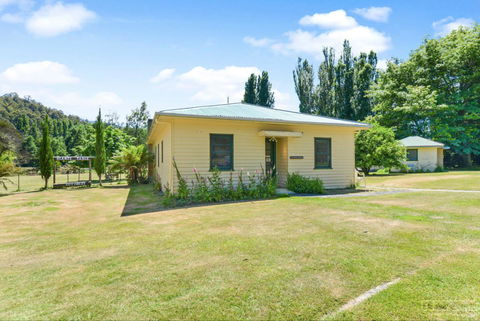 Giants Table And Cottages - Accommodation ACT 24