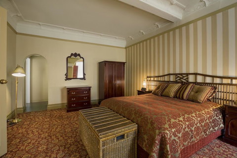 Hadley\'s Orient Hotel - Accommodation ACT 25