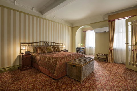 Hadley\'s Orient Hotel - Accommodation ACT 26