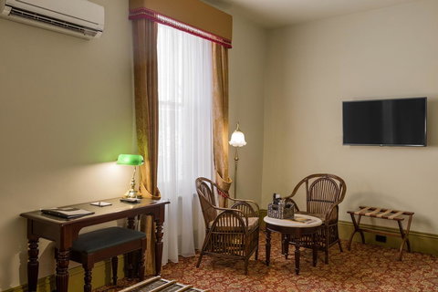 Hadley\'s Orient Hotel - Accommodation ACT 29