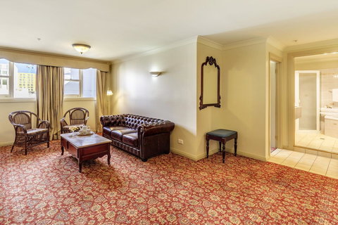 Hadley\'s Orient Hotel - Accommodation ACT 16