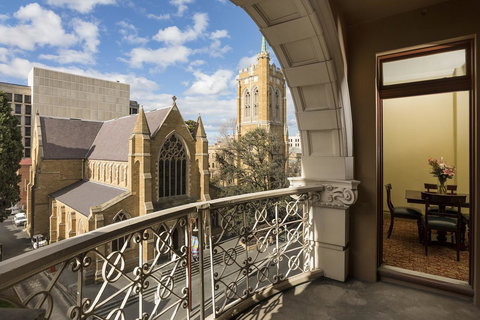 Hadley\'s Orient Hotel - Accommodation ACT 28