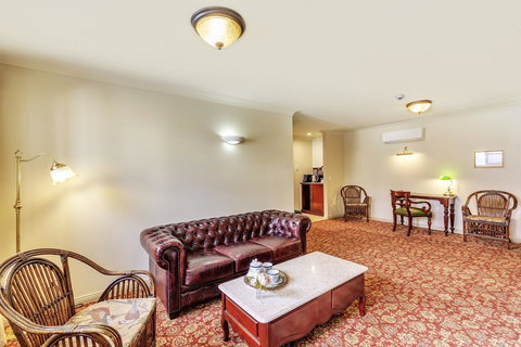 Hadley\'s Orient Hotel - Accommodation ACT 17