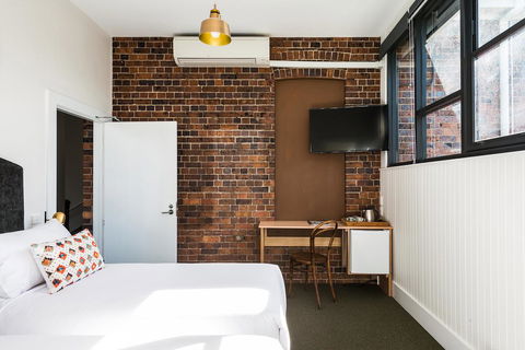 The Florance - Accommodation ACT 38