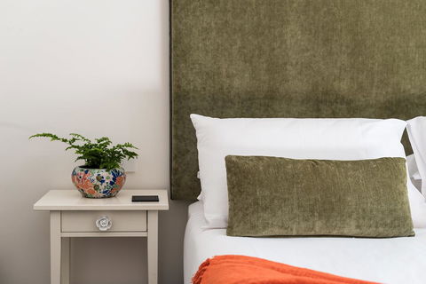 The Florance - Accommodation ACT 43