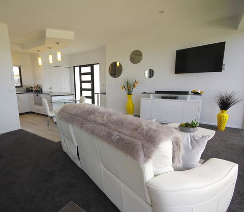 Horizon Deluxe Apartments - Accommodation ACT 2