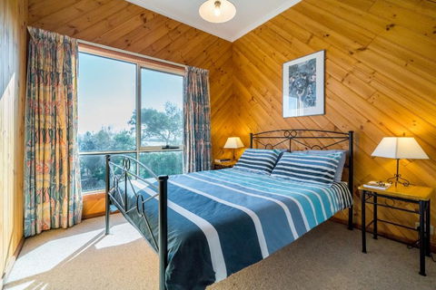 Freycinet Panorama - Accommodation ACT 10