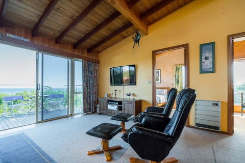 Freycinet Panorama - Accommodation ACT 6
