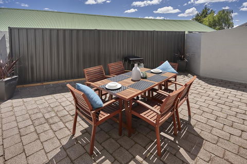 Elphin Serviced Apartments - Accommodation ACT 21
