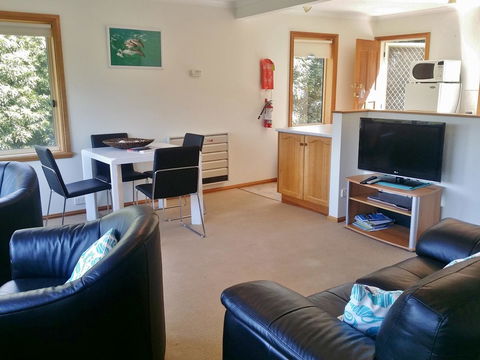 Freycinet Sanctuary 5 - Accommodation ACT 3