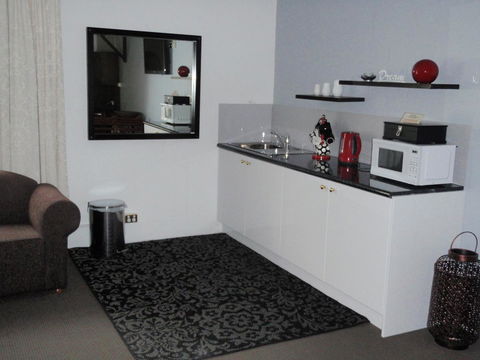 West Coaster Motel - Accommodation ACT 23