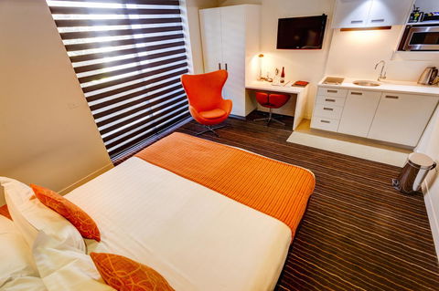 Mantra Charles Hotel - Accommodation ACT 40