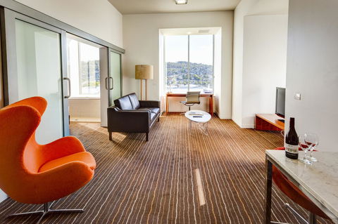 Mantra Charles Hotel - Accommodation ACT 41