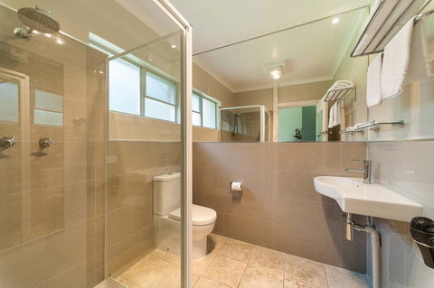 The Waterfront Wynyard - Accommodation ACT 23