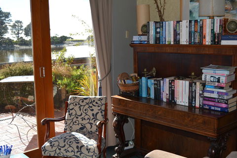 The Waterfront Wynyard - Accommodation ACT 9
