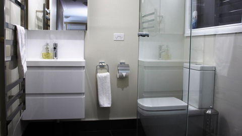 SEA EAGLE COTTAGE Amazing Views Of Bay Of Fires - Accommodation ACT 9