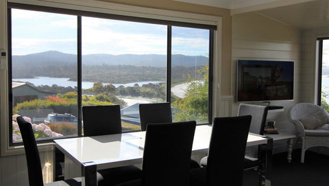 SEA EAGLE COTTAGE Amazing Views Of Bay Of Fires - Accommodation ACT 24