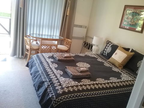 Robin\'s Nest B&B - Accommodation ACT 21